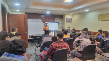 توانمندسازی نیروی انسانی صنعت؛ دوره نمونه‌برداری جهاددانشگاهی یزد در چادرملو برگزار شد